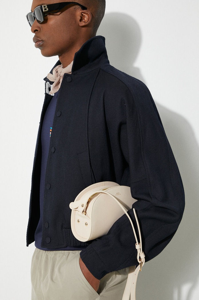 Кожена чанта A.P.C. sac demi-lune mini PXAWV.F61392.AAH