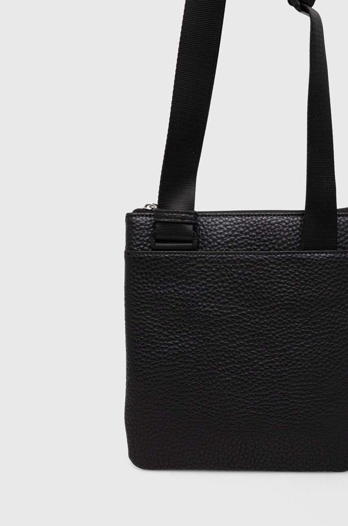 Аксесоари Чанта през рамо Armani Exchange 952652.CC828 черен