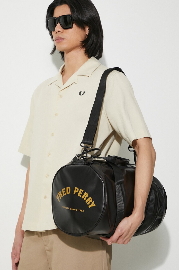Fred Perry Taška Fred Perry Tonal Classic Barrel Bag L7260.774