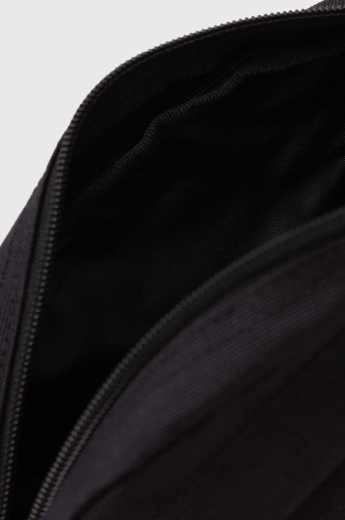 Τσάντα φάκελος Eastpak μαύρο EK0A5BHH0081