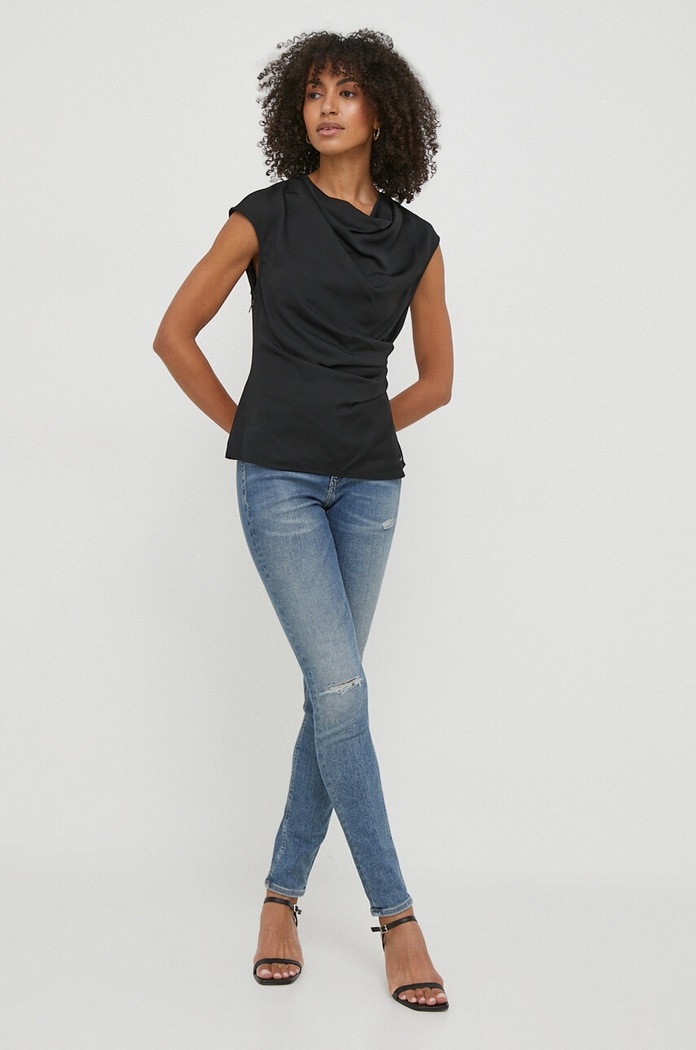 Top Calvin Klein K20K206281 černá SS24