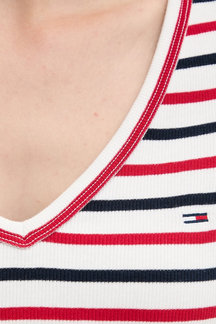 Tommy Jeans tricou de femei din bumbac cu elastan alb DW0DW17385