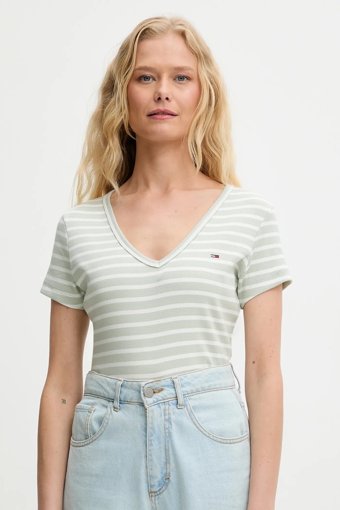 Tommy Jeans kratka majica ženska bombažna z elastanom zelena DW0DW17385