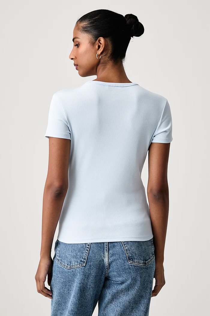 Odzież Tommy Jeans T-shirt basic damski bawełniany z elastanem DW0DW17383 niebieski