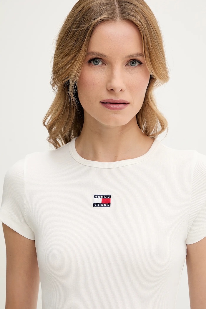 Oblečenie Tommy Jeans tričko dámske bavlnené s elastanom DW0DW17881 biela