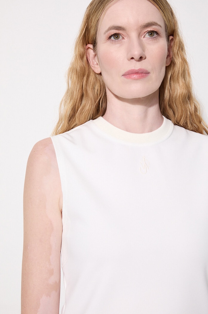 Топ JW Anderson Anchor Embroidery Tank Top JO0216.PG0999.001 белый
