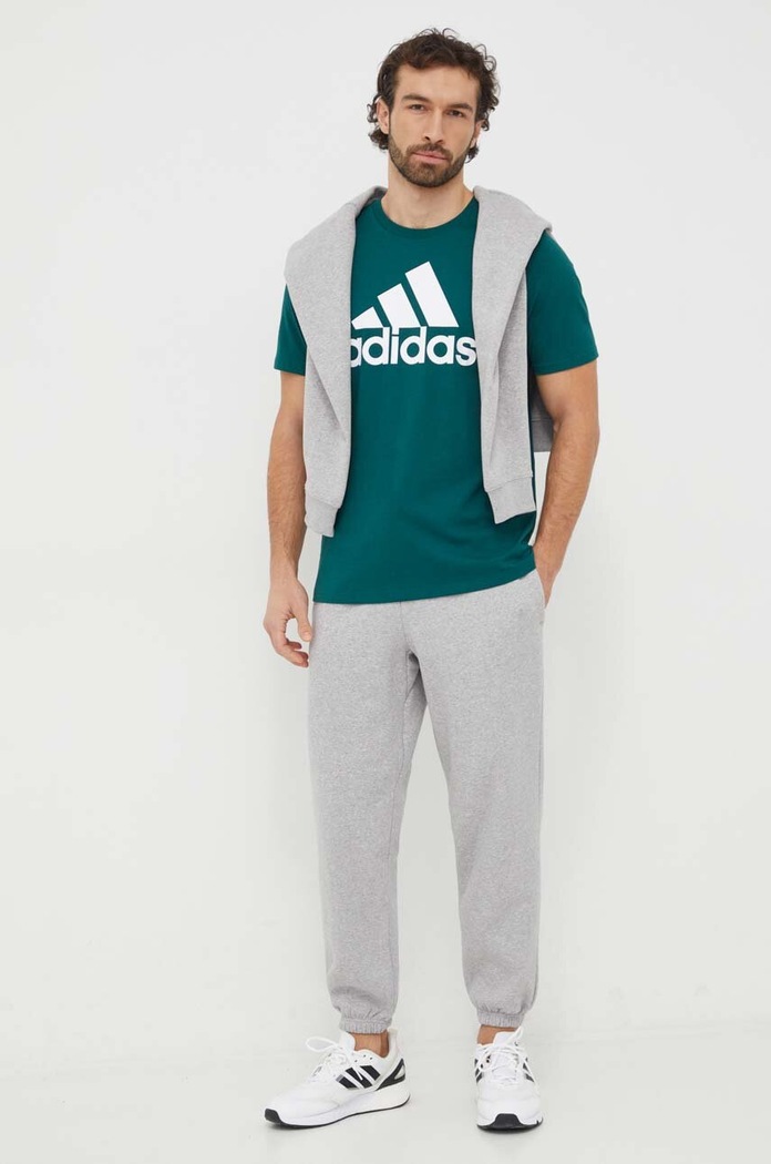 Bavlnené tričko adidas IS1300 zelená AW24