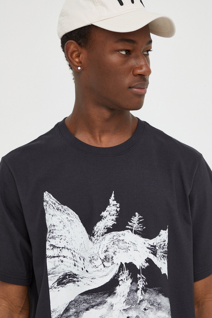 Levi's basic tričko pánske bavlnené RELAXED FIT TEE čierna 16143