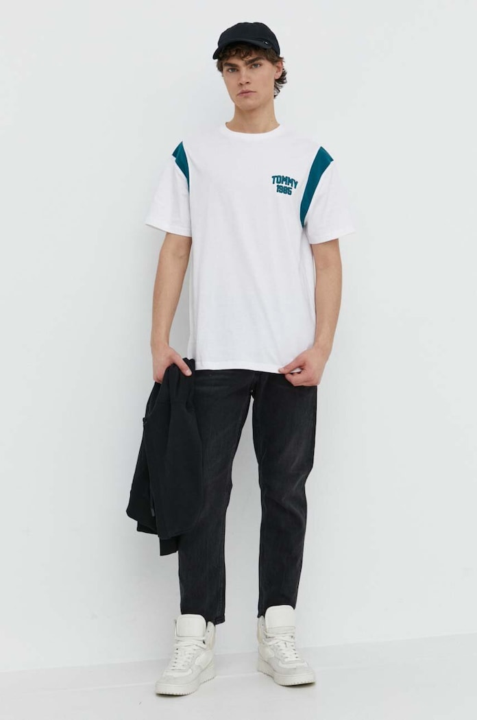 Tommy Jeans t-shirt bawełniany DM0DM18661 biały SS24