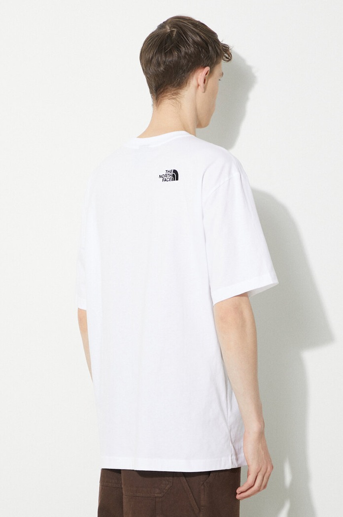 Abbigliamento The North Face t-shirt in cotone M S/S Essential Oversize Tee NF0A87NRFN41 bianco