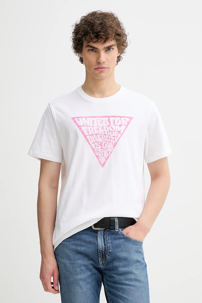 Памучна тениска Levi's Pride стандартна бежов 24671