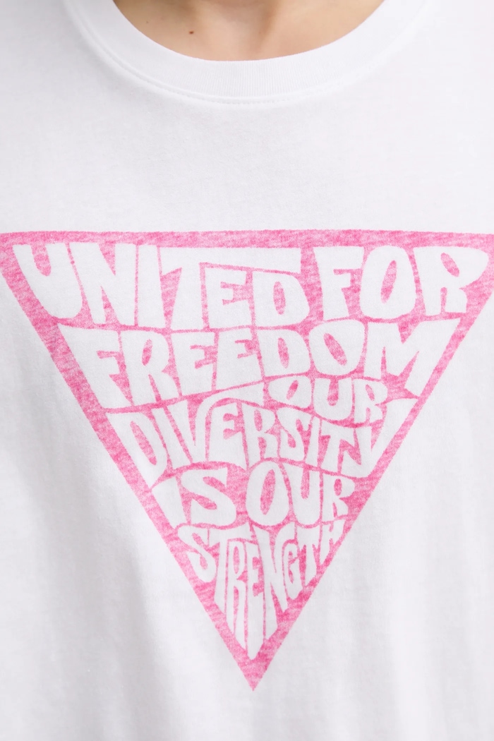 Памучна тениска Levi's Pride 24671 бежов