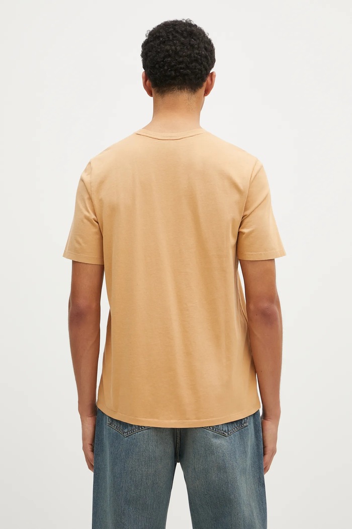 Odzież Maison Kitsuné t-shirt bawełniany Chillax Fox Patch Regular Tee Shirt LM00110KJ0008 pomarańczowy