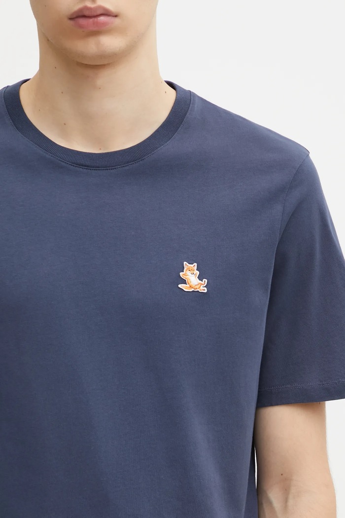 Бавовняна футболка Maison Kitsuné Chillax Fox Patch Regular Tee Shirt темно-синій LM00110KJ0008