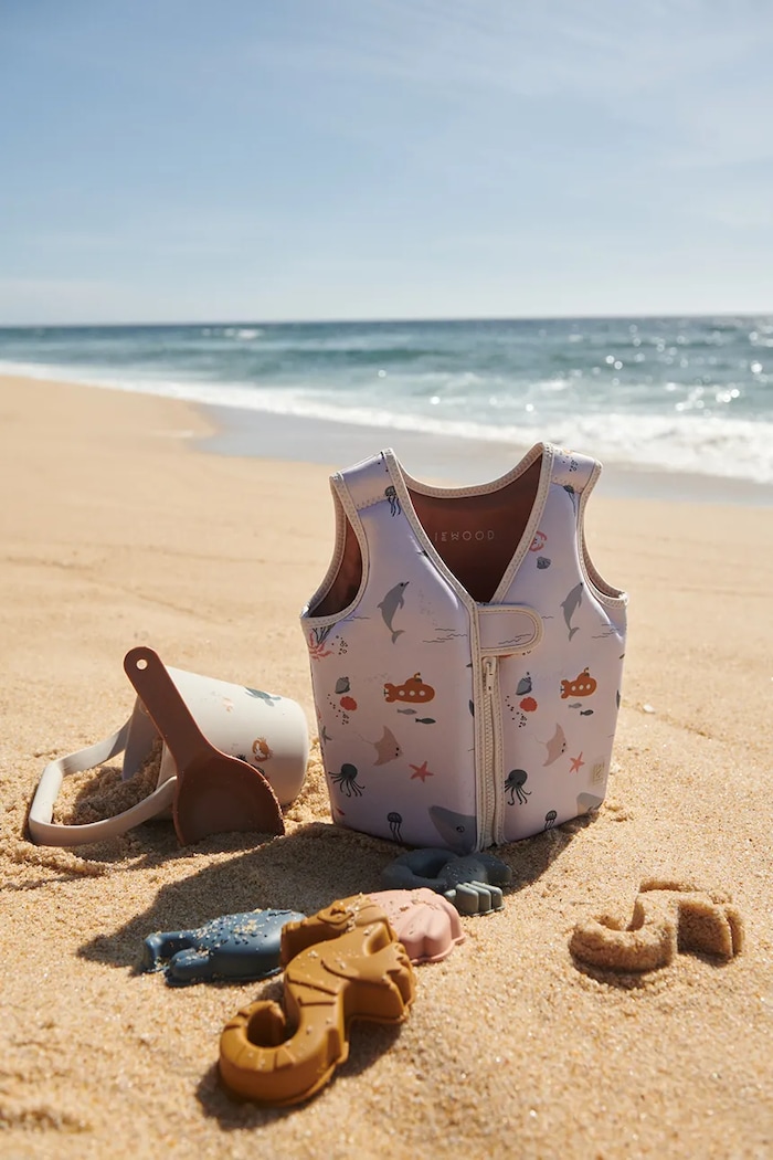 Liewood Комплект играчки за пясък Liewood Gilma Sea Creature Beach Set многоцветен LW20020