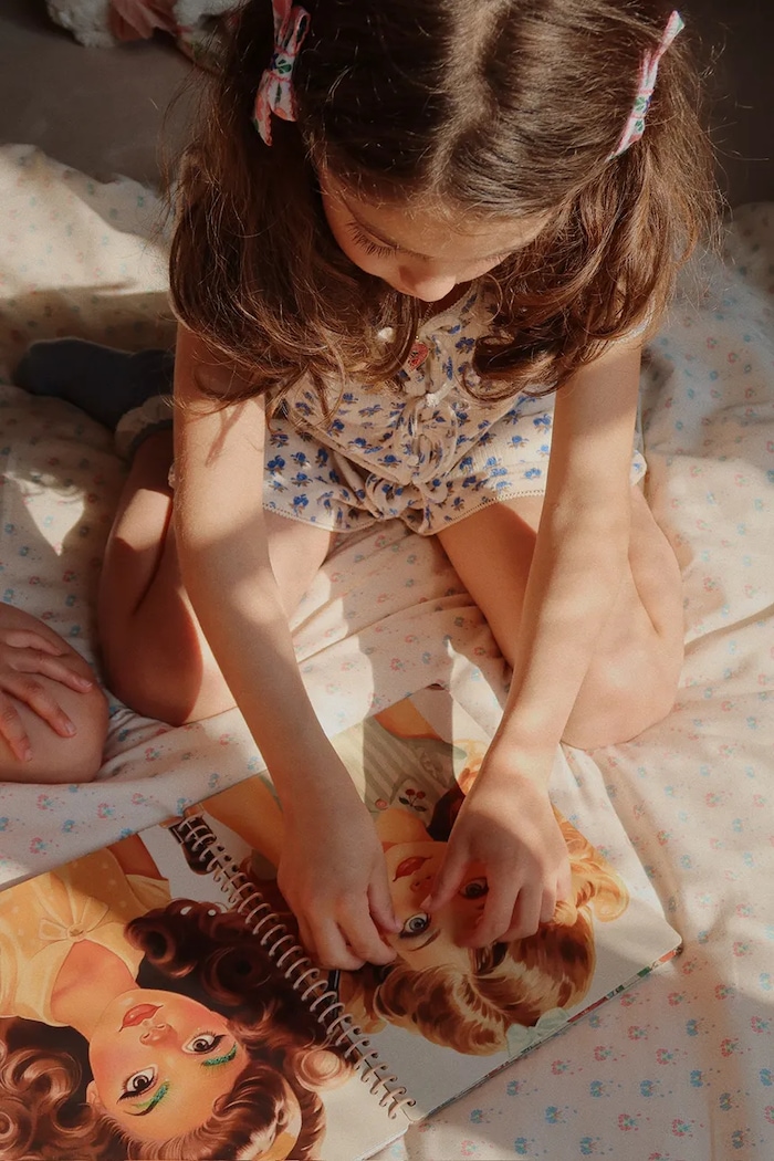 Konges Sløjd książeczka z naklejkami GLAM ME UP STICKER BOOK KS102869