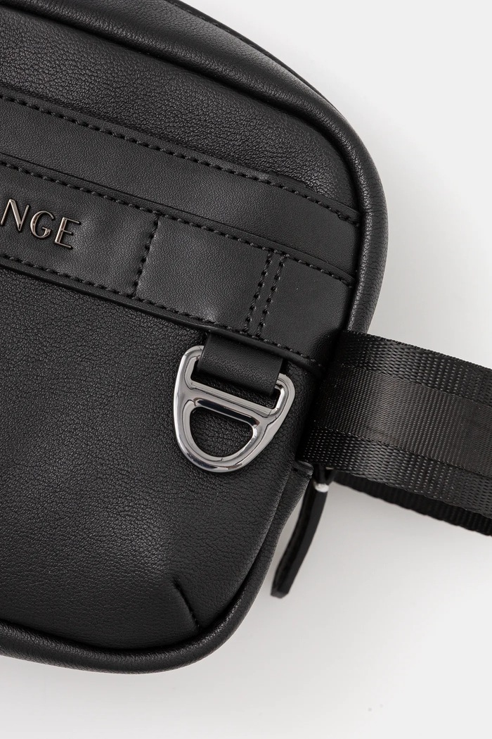 Armani Exchange kosmetyczka XM000255.AF11925 czarny
