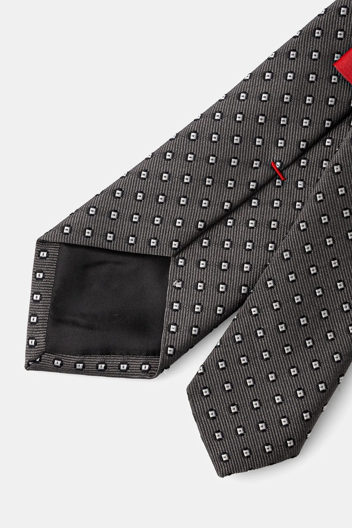 Hedvábná kravata HUGO 50535357 šedá SS25