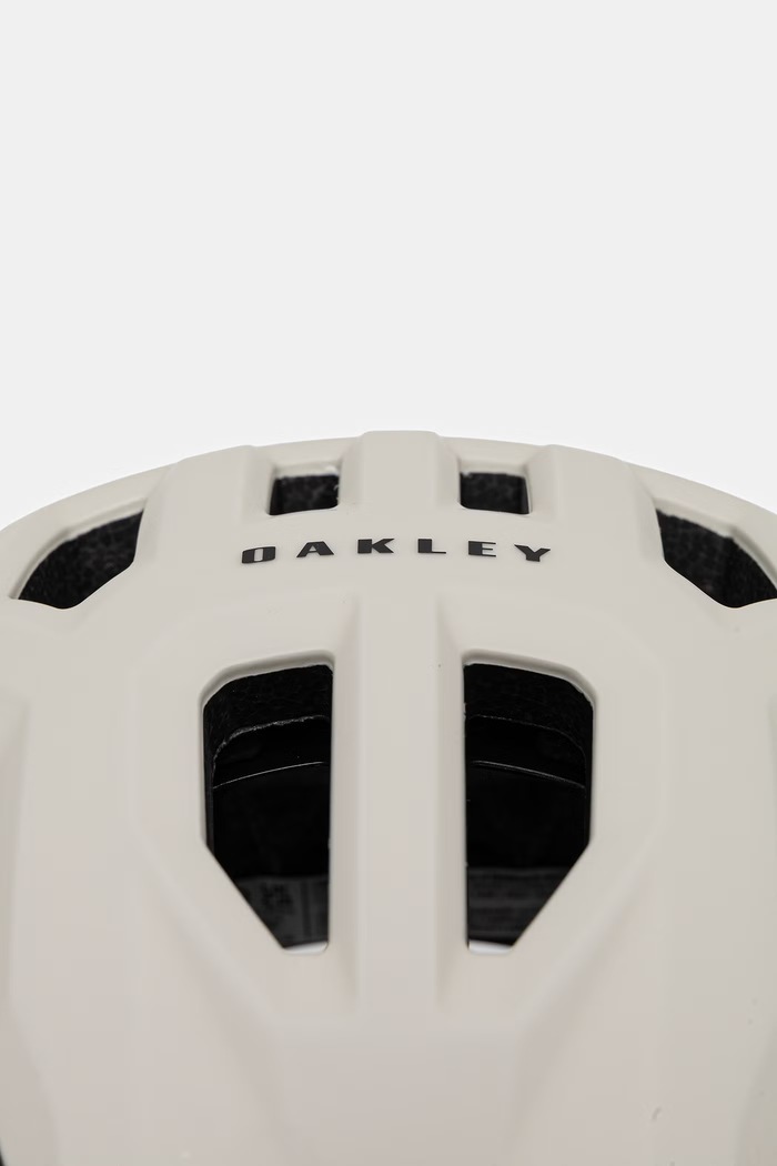 Doplňky Oakley cyklistická helma pánská ARO3 Endurance FOS901301 béžová