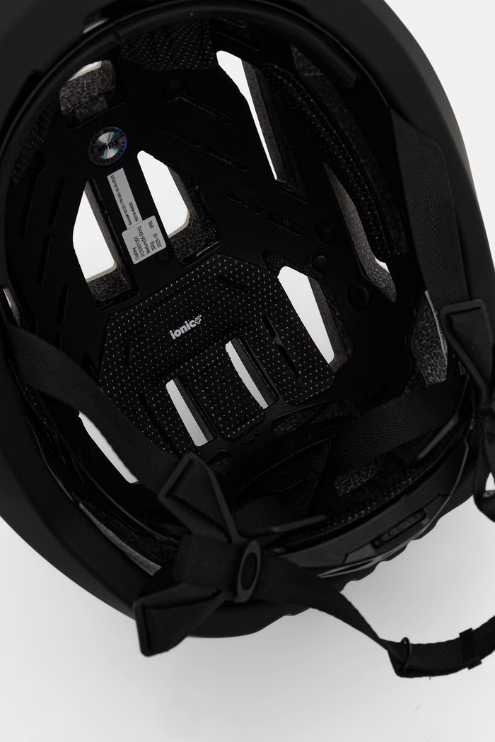 Oakley cyklistická helma pánská ARO3 Endurance FOS901301 béžová