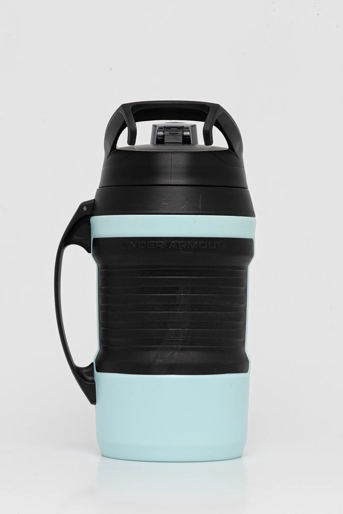 Under Armour bidon 1.9 L UA70020 turkusowy SS25