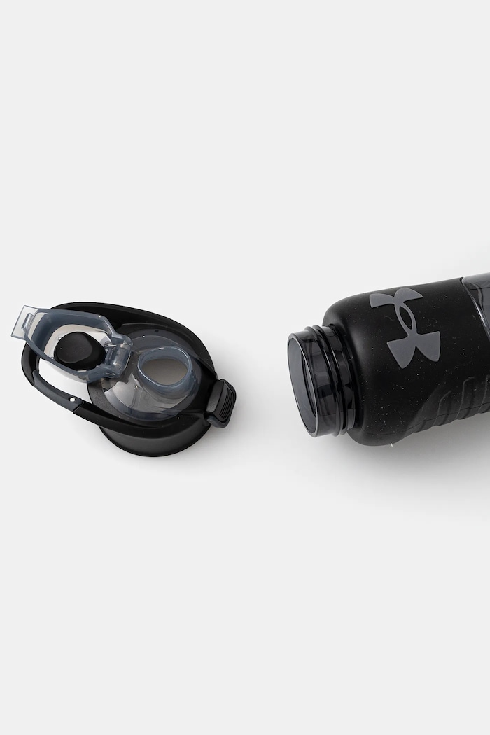 Under Armour bidon 0.7 L UA71190 czarny SS25