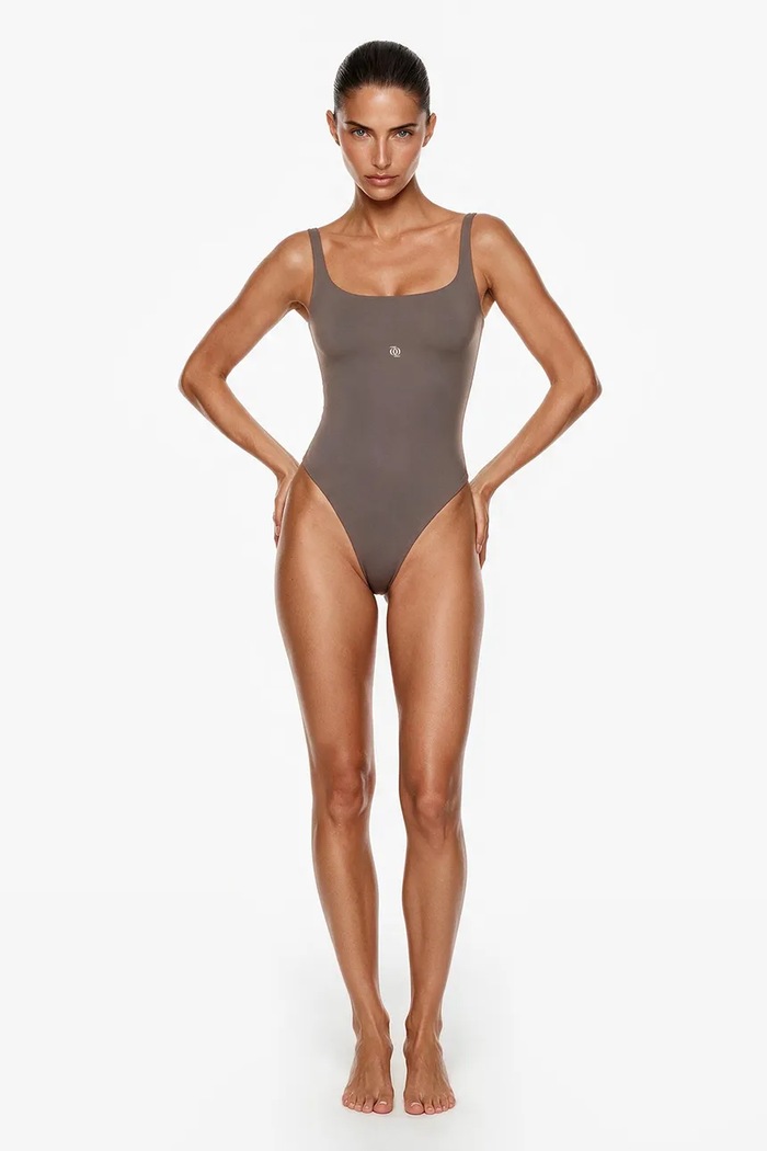 GOD SAVE QUEENS Body pentru femei SQUARE-NECK BODYSUIT bej GSQ.139.372