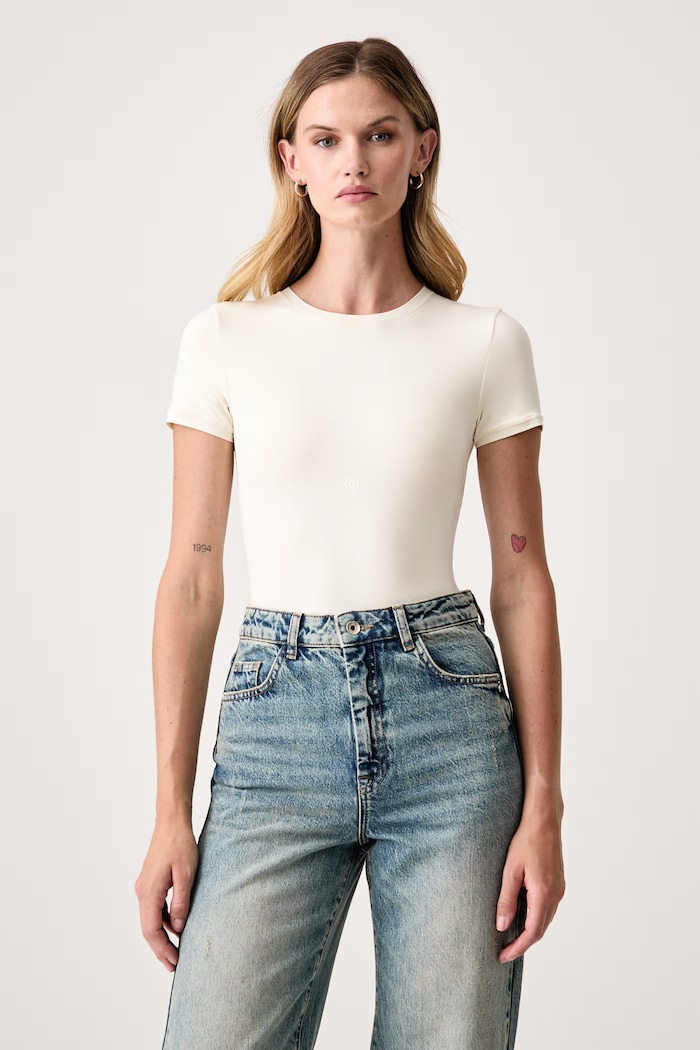 GOD SAVE QUEENS Body dámské T-SHIRT BODYSUIT béžová GSQ.139.373