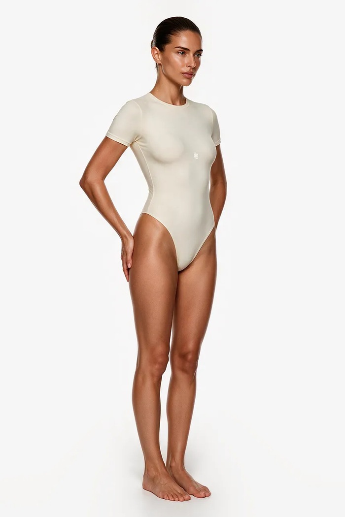 Odzież GOD SAVE QUEENS Body damskie T-SHIRT BODYSUIT GSQ.139.373 beżowy