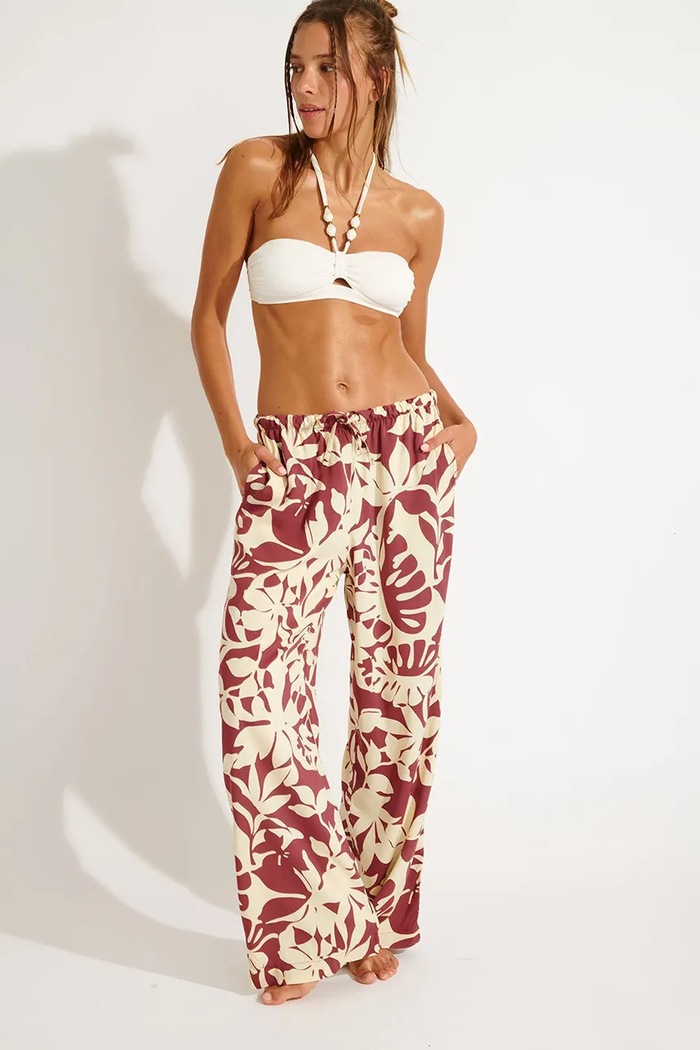 Plážové nohavice Banana Moon Sarong kvetinový burgundské OKEAH.SARONG