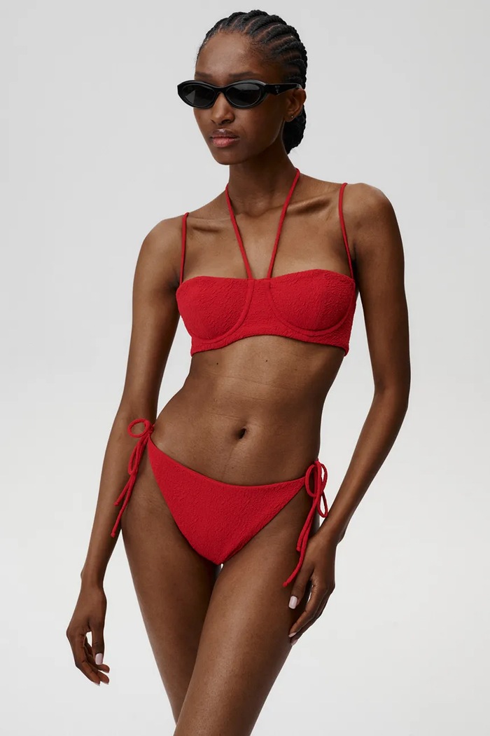 Bikini top Undress Code Off Duty Bikini Top 926 κόκκινο SS25