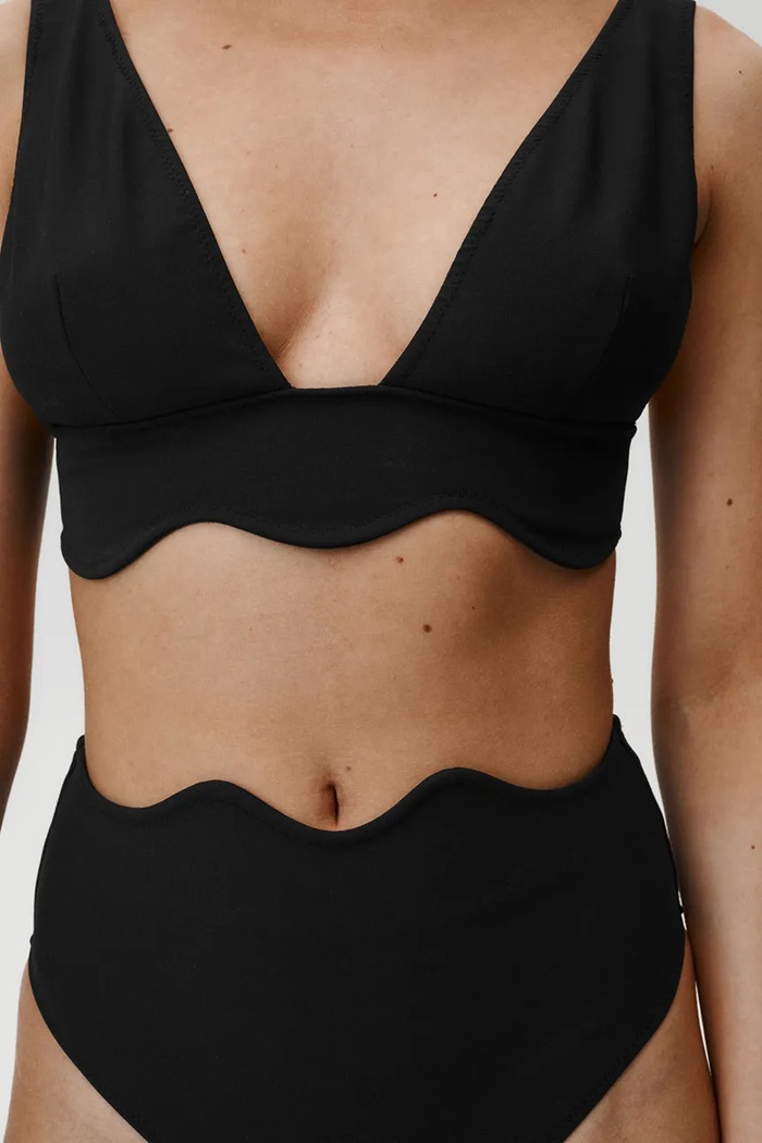 Undress Code bikini felső Bardot Bikini Top 930. fekete AA00