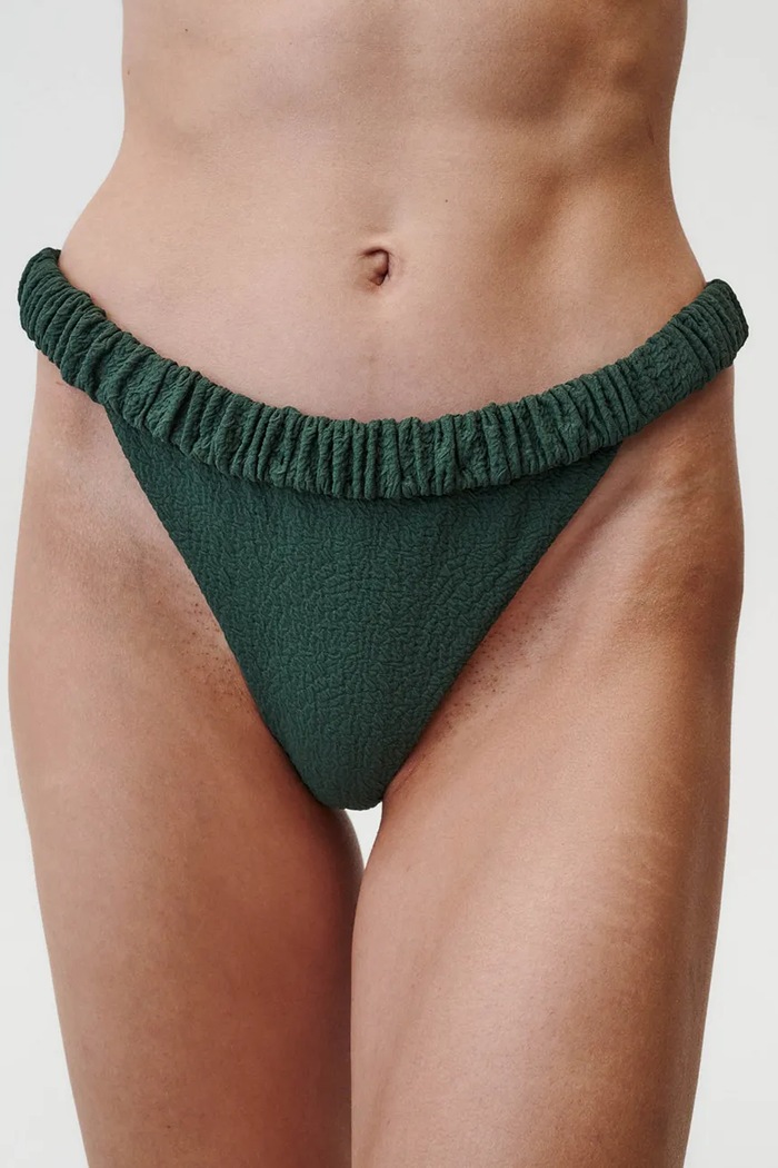 Undress Code chiloți de baie Girlish Charm Bikini Bottom 766 verde SS25