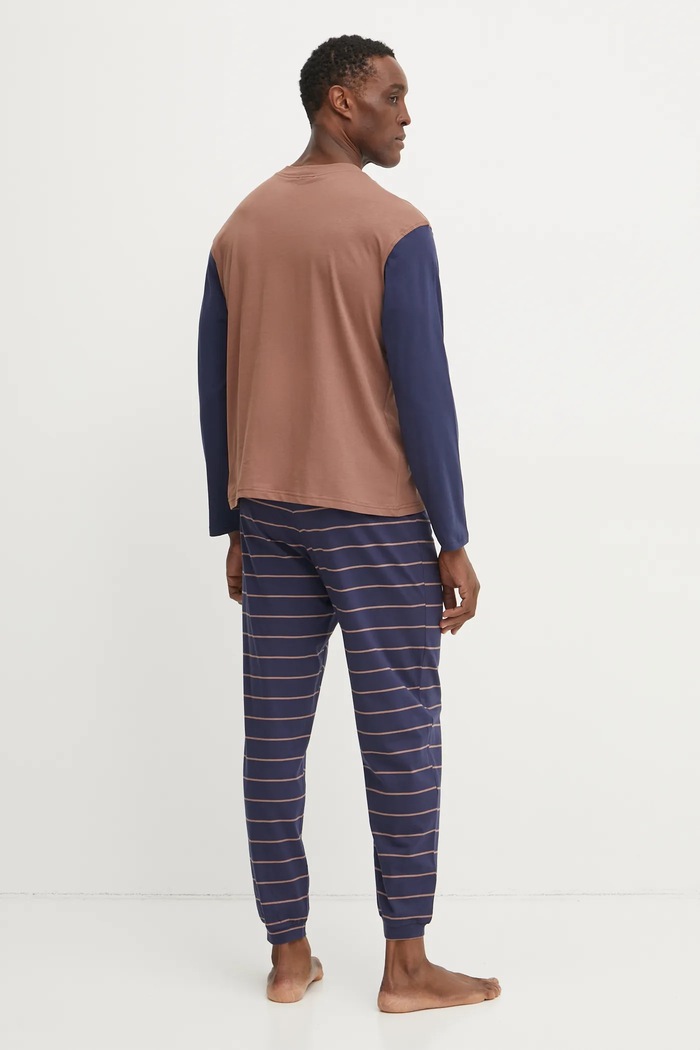 United Colors of Benetton piżama bawełniana 30964P02U brązowy SS25
