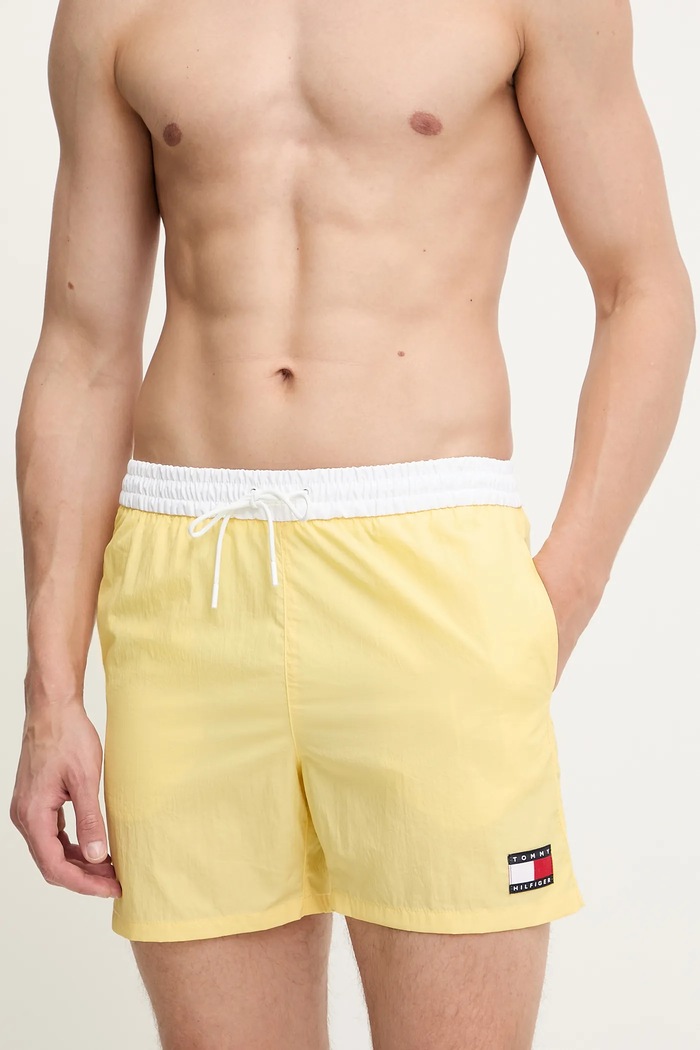Plavkové šortky Tommy Hilfiger Planet friendly žltá UM0UM03455