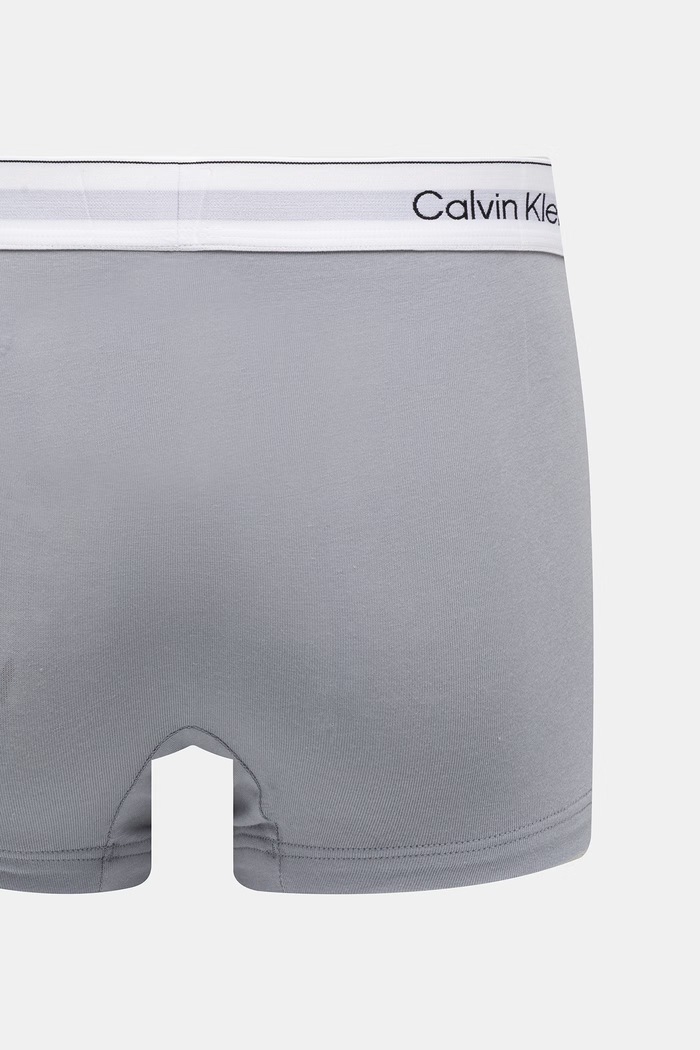 Calvin Klein Underwear oprijete moške boksarice paket 3 kosov LV00NB4389