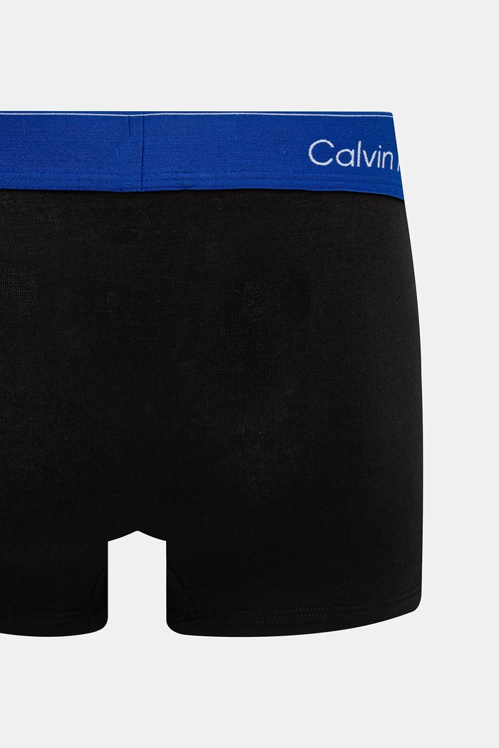 Calvin Klein Underwear priliehavé boxerky pánske 3-pak LV00NB4389