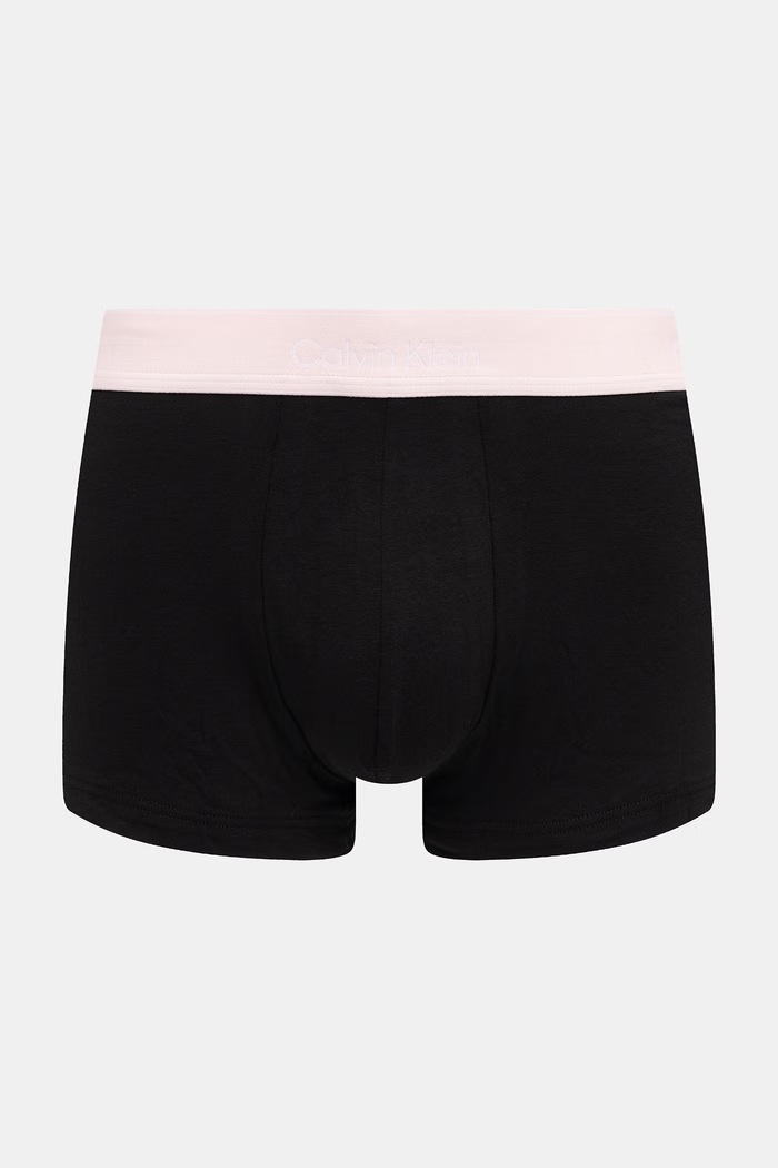 Oblačila Calvin Klein Underwear oprijete boksarice moške paket 3 kosov LV00NB4389 črna