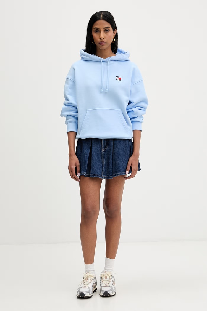 Tommy Jeans mikina s kapucňou dámska bavlnená DW0DW19414 modrá SS26