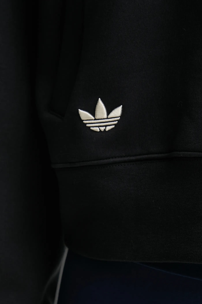 Μπλούζα adidas Originals Neuclassics JI8495 μαύρο