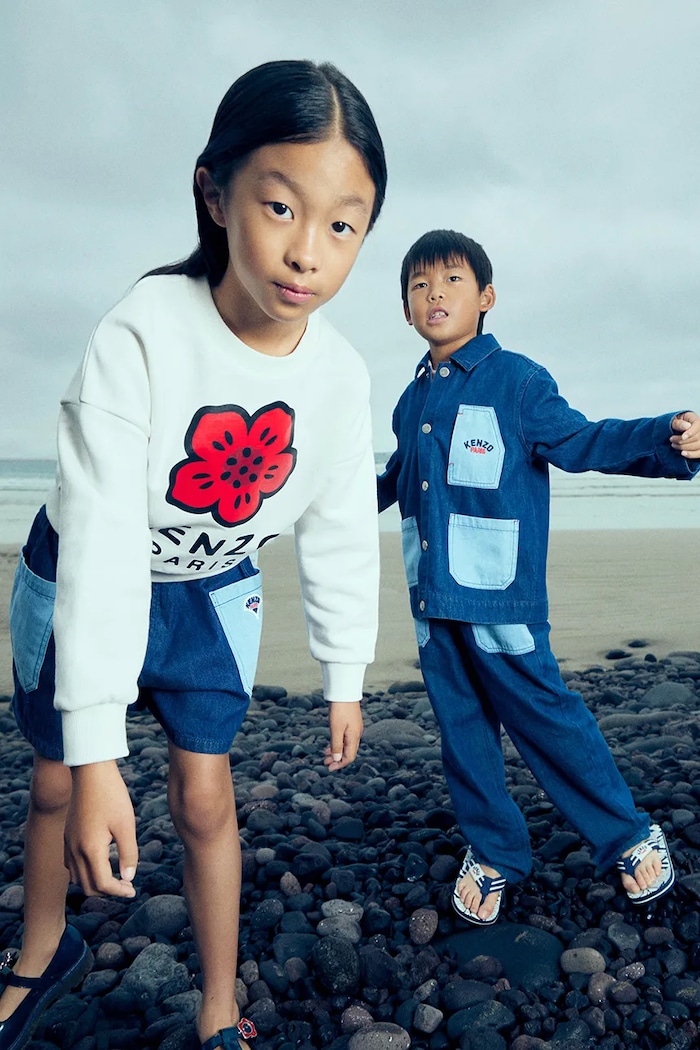 Момиче Детски памучен суичър Kenzo Kids K61047.114.150 бял