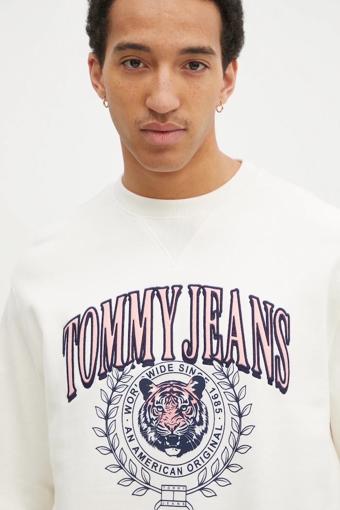 Pamučna dukserica Tommy Jeans bež DM0DM20640
