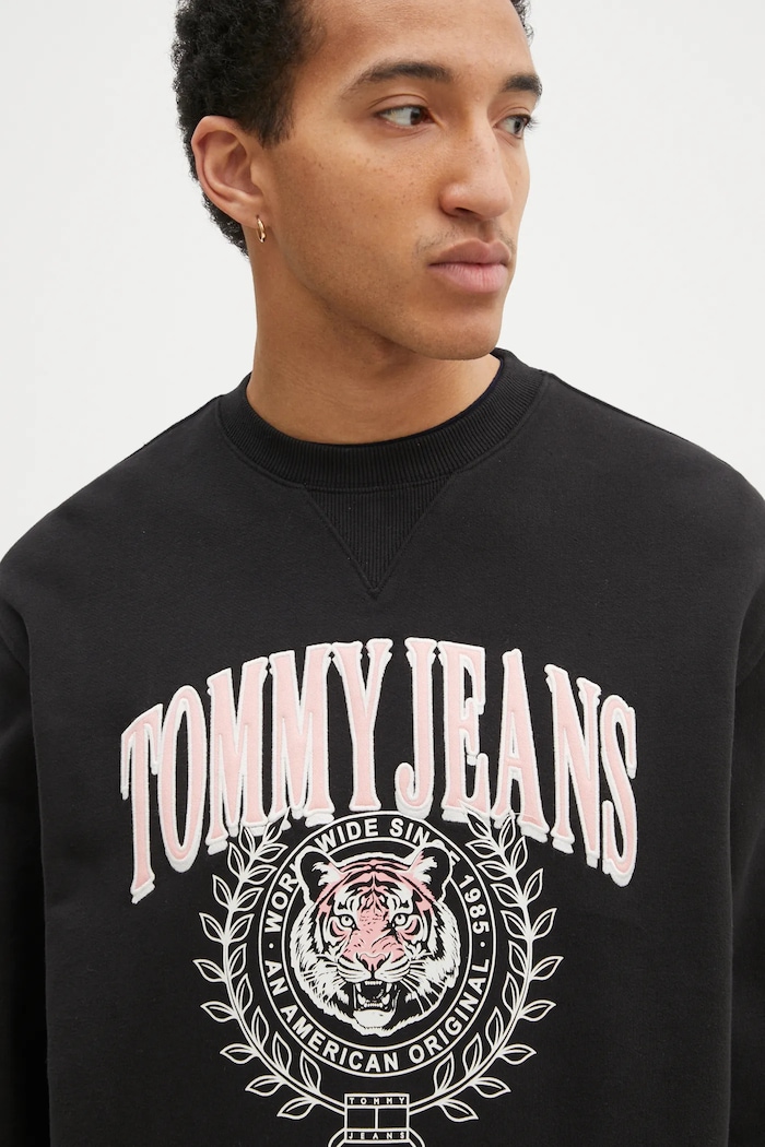 Bavlnená mikina Tommy Jeans čierna DM0DM20640
