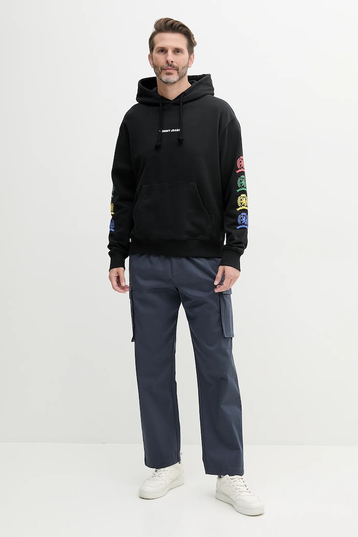 Pamučna dukserica Tommy Jeans DM0DM20836 crna SS25