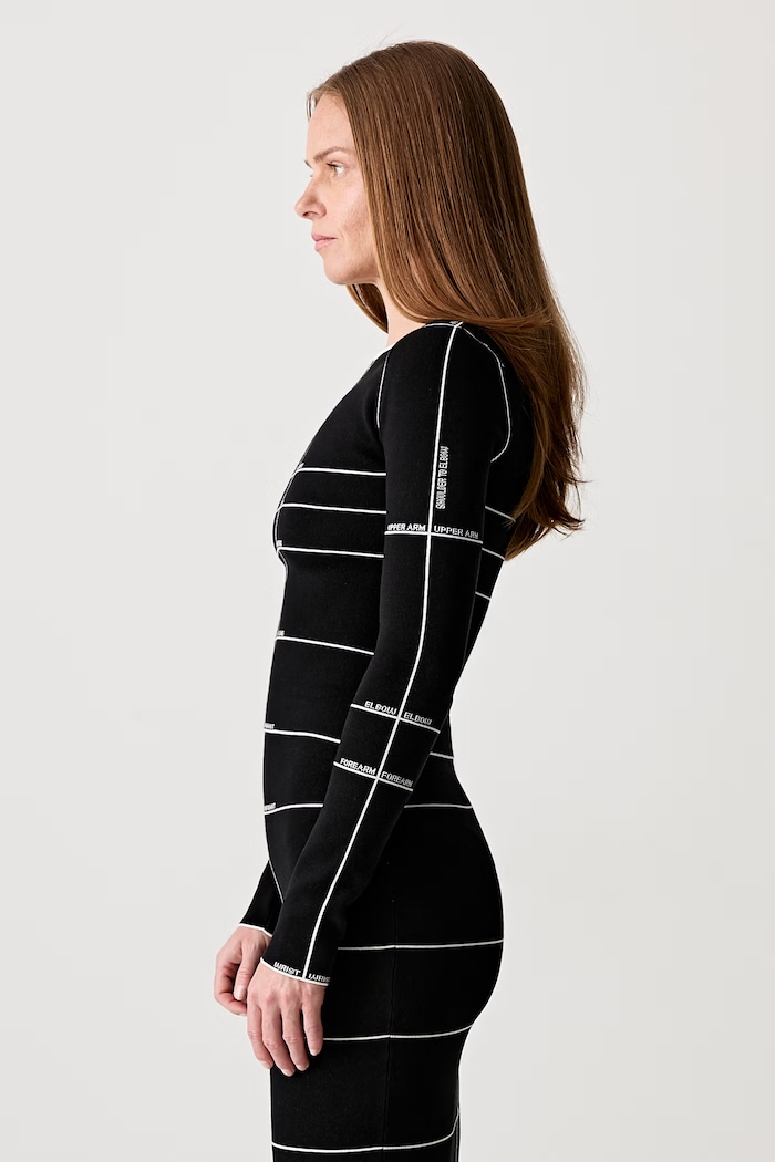 Vetements sweater with viscose Women's WA66KN110X black SS25