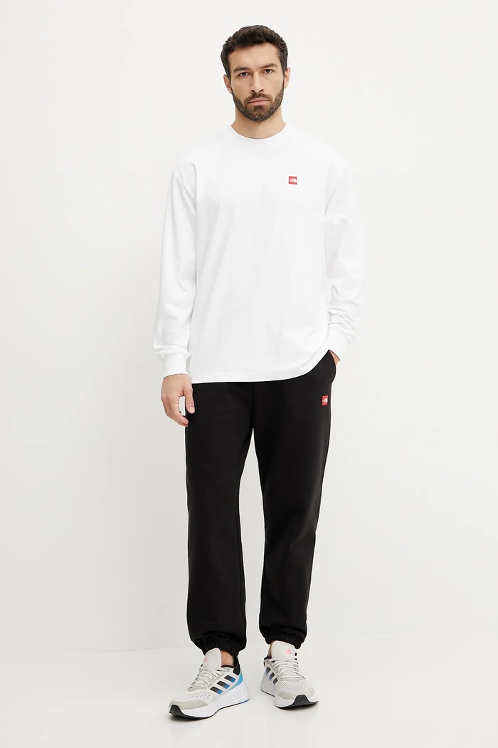 Βαμβακερή μπλούζα με μακριά μανίκια The North Face Axys NF0A8C1TFN41 λευκό SS25