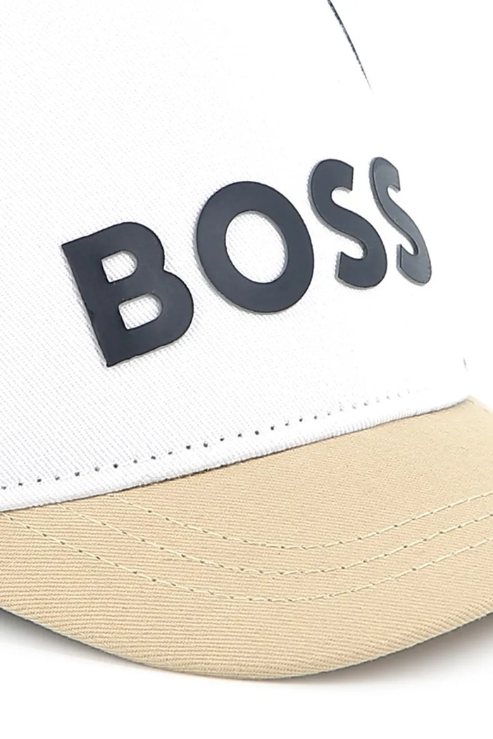 BOSS czapka z daszkiem bawełniana dziecięca J51696 biały SS25