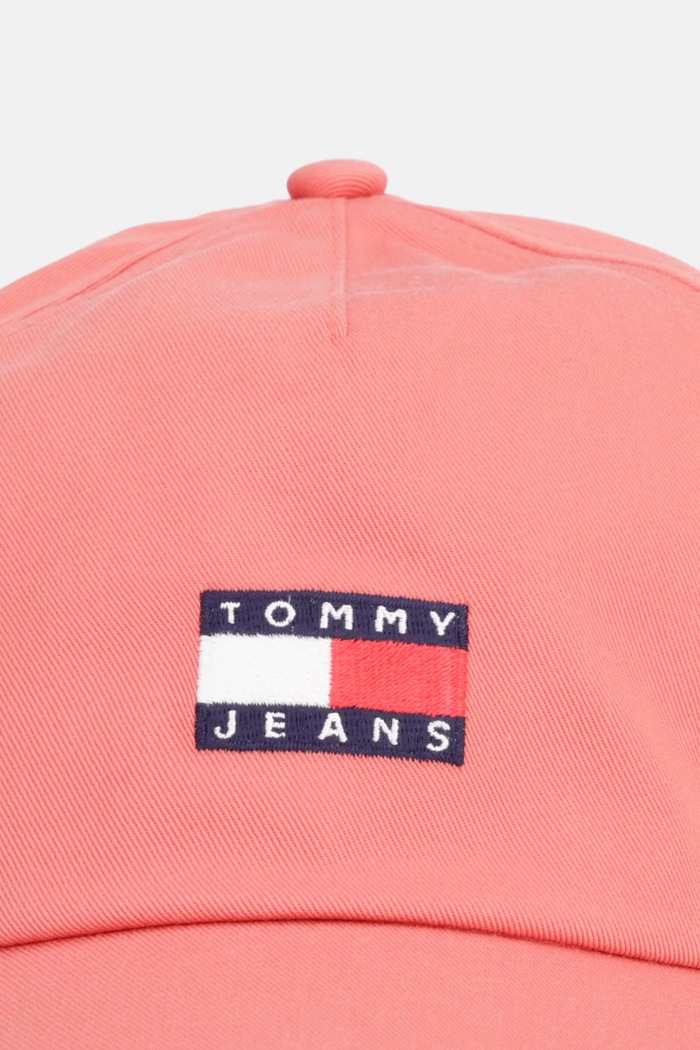 Tommy Jeans kšiltovka dámská bavlněná AW0AW16991 oranžová SS26