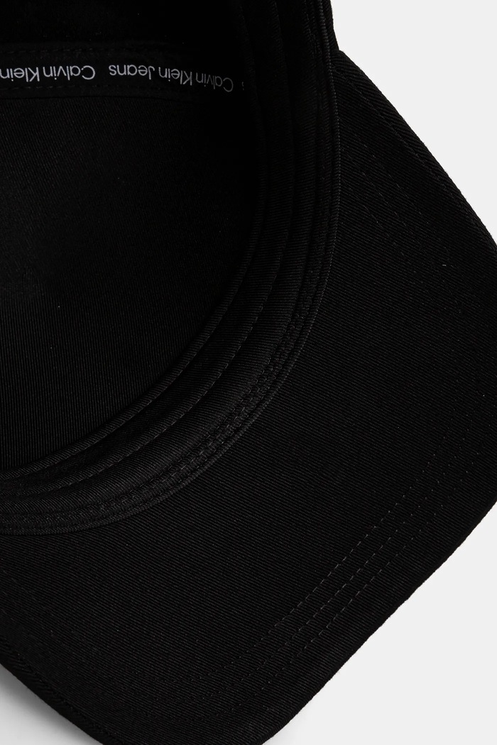Kšiltovka Calvin Klein Jeans černá K60K613056