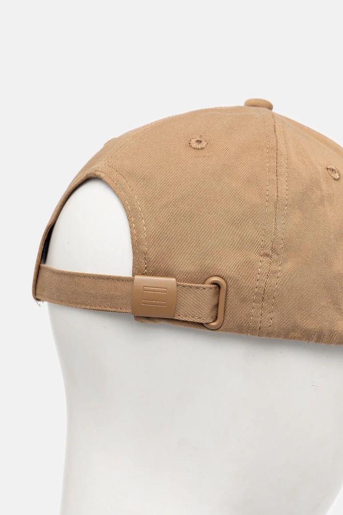 Tommy Hilfiger czapka z daszkiem bawełniana beżowy AW0AW16844